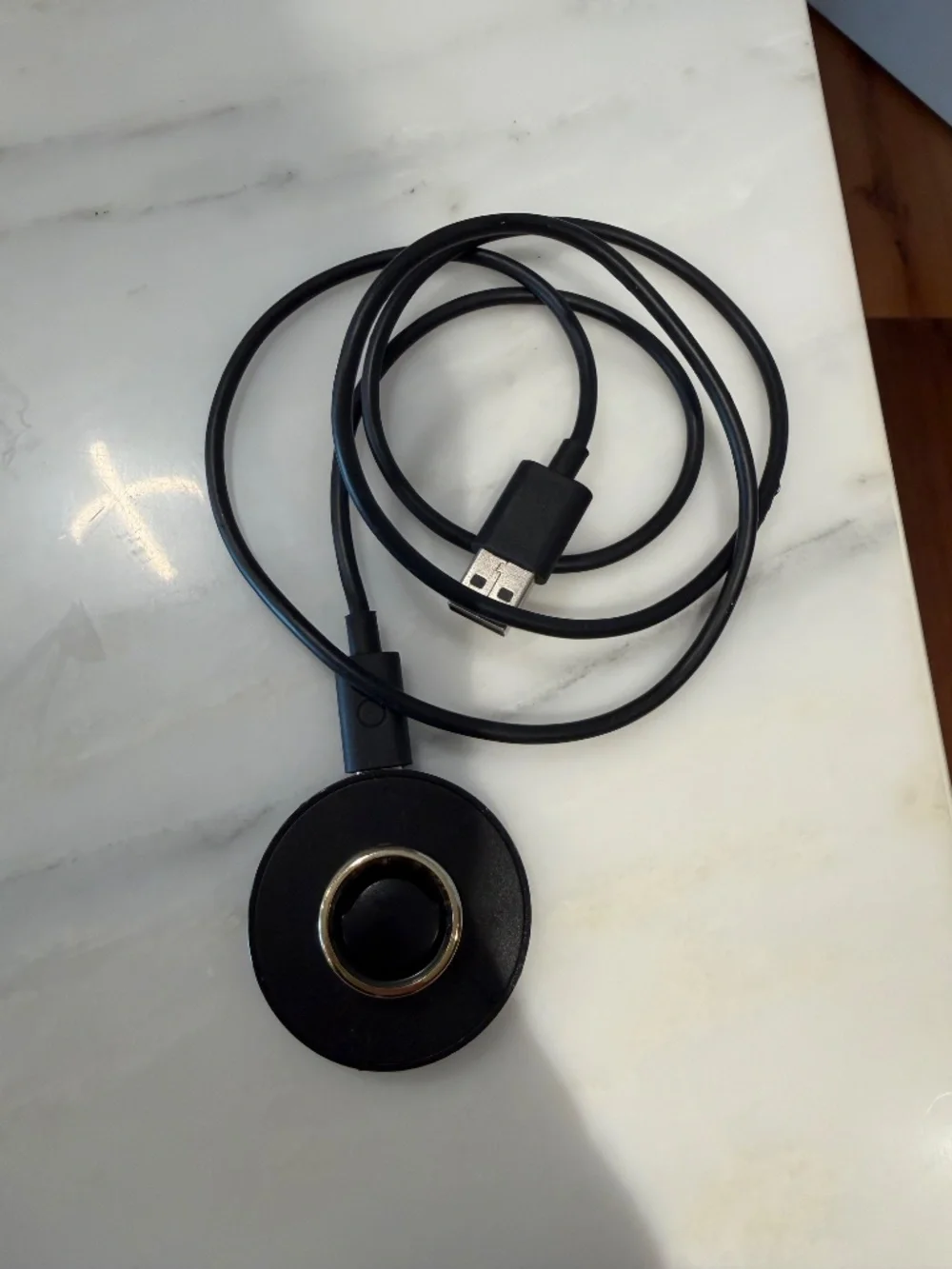 Oura Ring Gen3 Horizon Gold Size 7 + Charger
